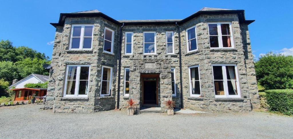 Large Corris Apartment With Kitchen & Lounge And Adjoining Bathroom Dolgellau Exterior photo